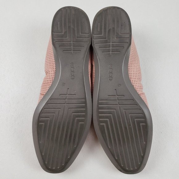 Ecco Women's Pink Flats - Picture 10 of 11